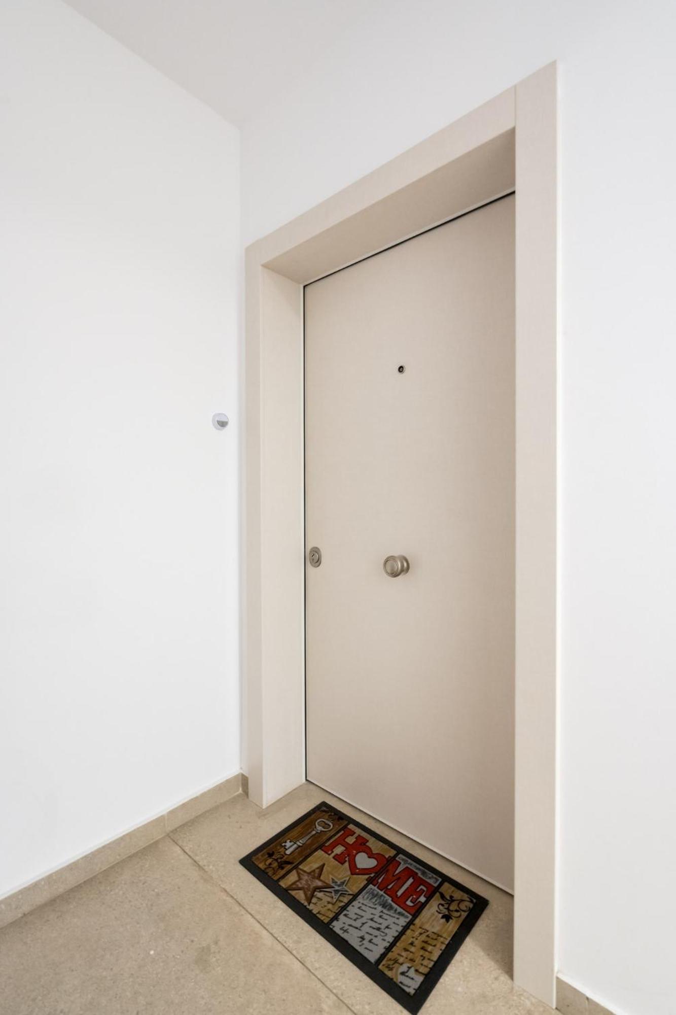 Zen Studios - Central Escape With Parking บูคาเรสต์ ภายนอก รูปภาพ